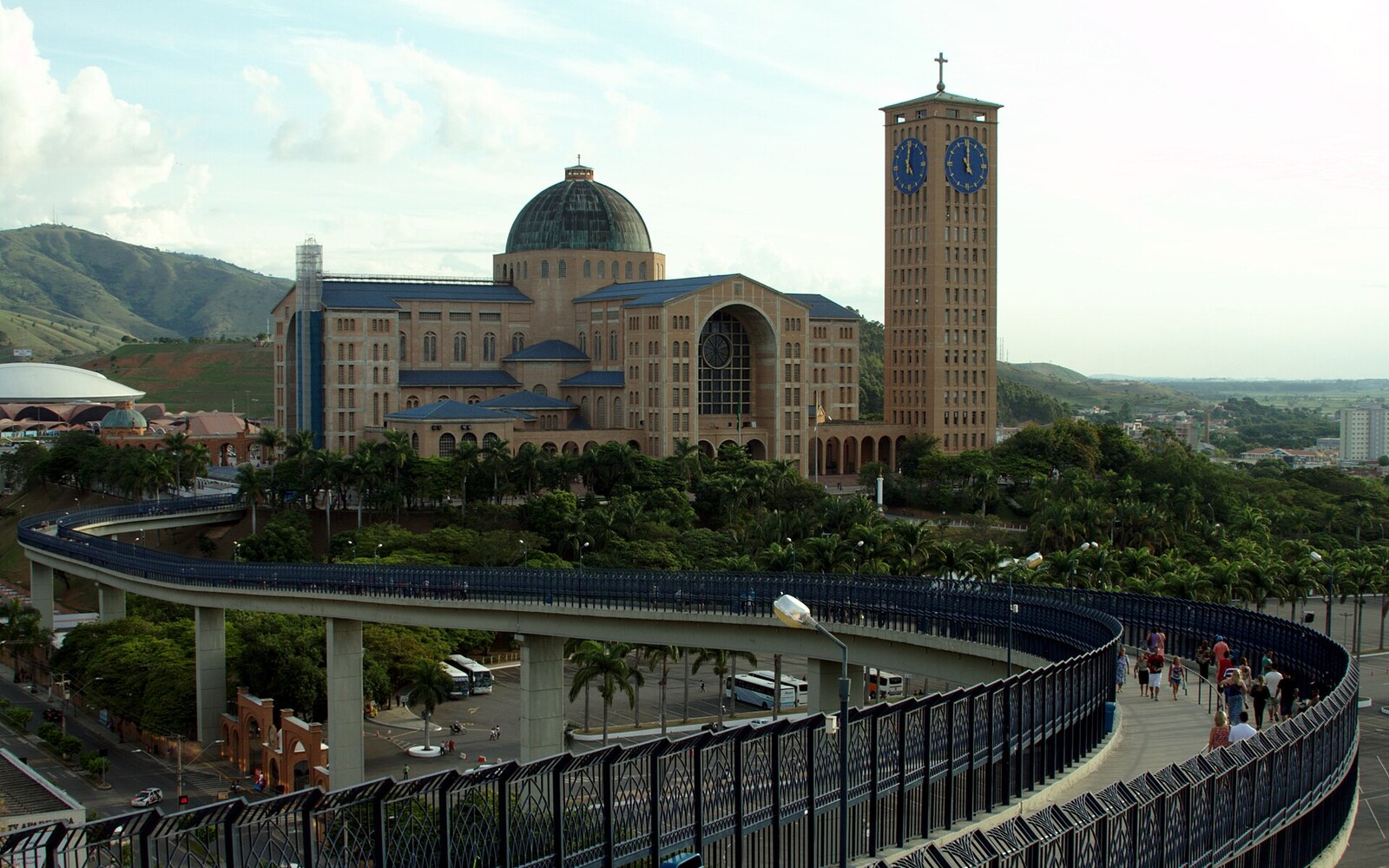Passarela da Fé — Aparecida - SP